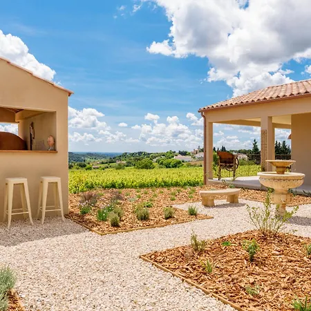 Domus Сasa de vacaciones Estézargues
